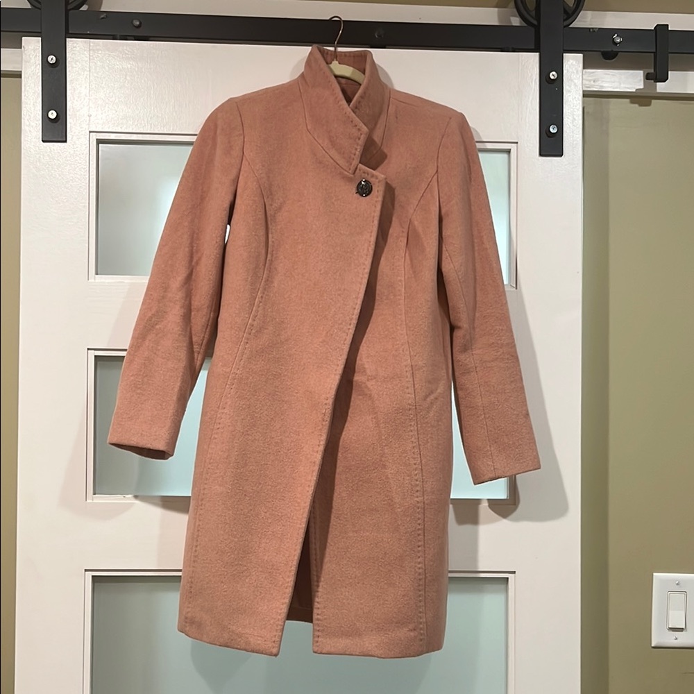 Elegant Women's blush pink Coat rose bisque